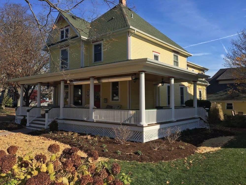Harrison House Bed & Breakfast Naperville Bagian luar foto