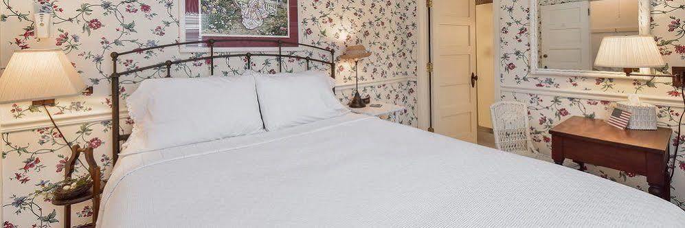 Harrison House Bed & Breakfast Naperville Bagian luar foto