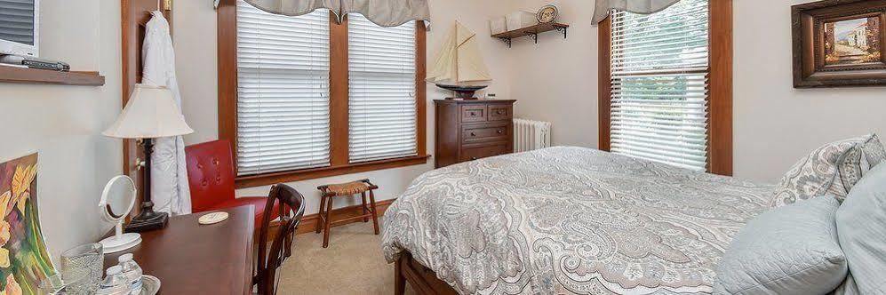 Harrison House Bed & Breakfast Naperville Bagian luar foto