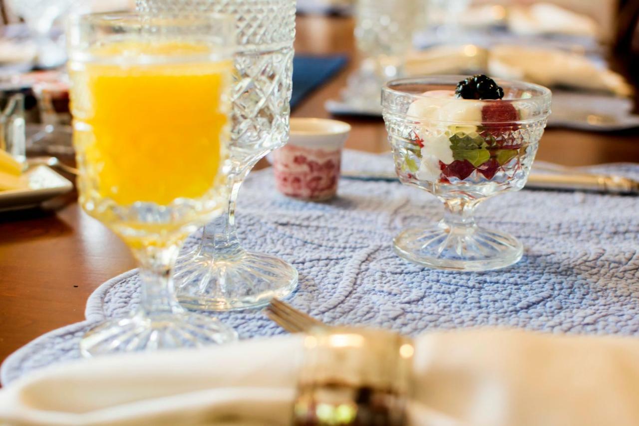 Harrison House Bed & Breakfast Naperville Bagian luar foto
